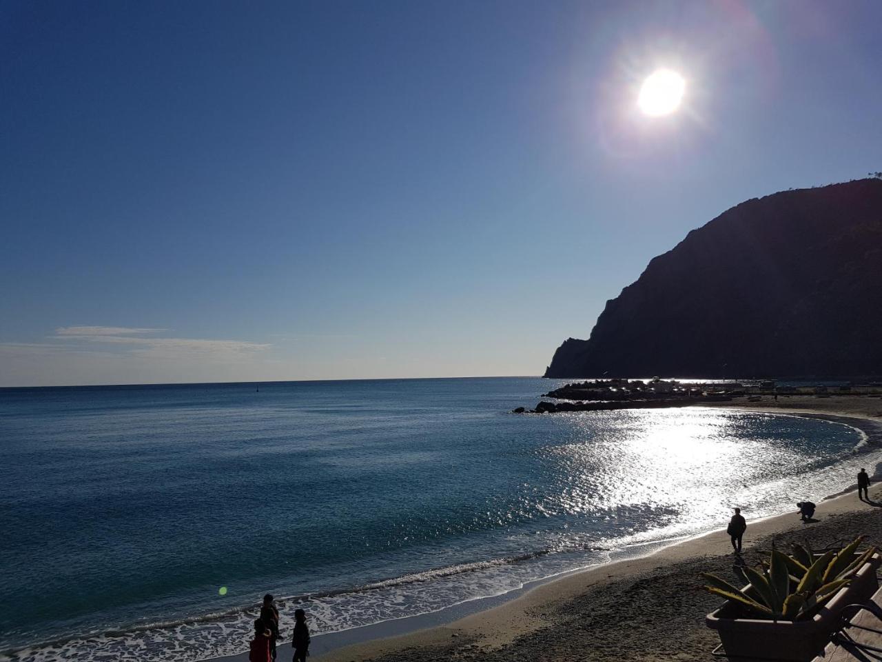 Stunning Seaview Apartment Monterosso al Mare Bagian luar foto